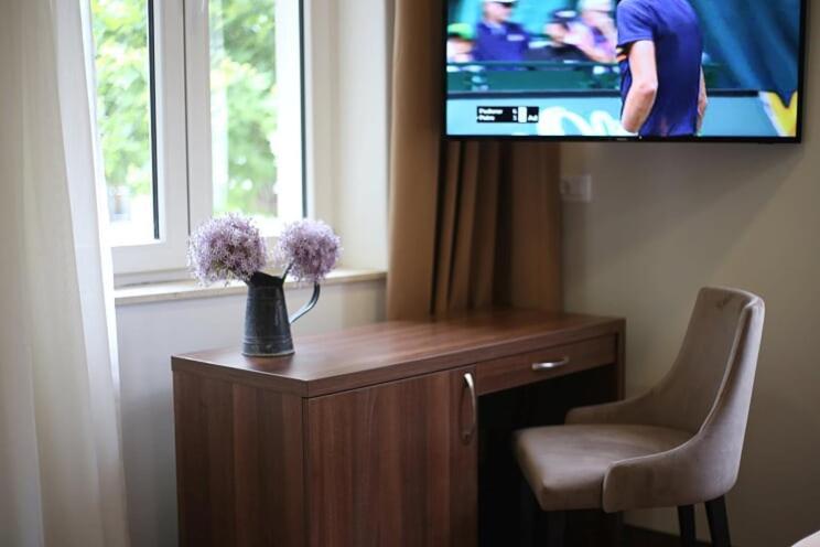 Central Luxury Rooms 오미스 외부 사진